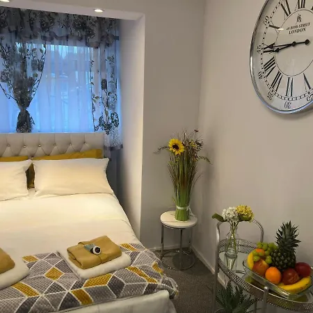 Apartment Luxe Free Wifi, Free Parking, Free Netflix Friern Barnet Exterior photo