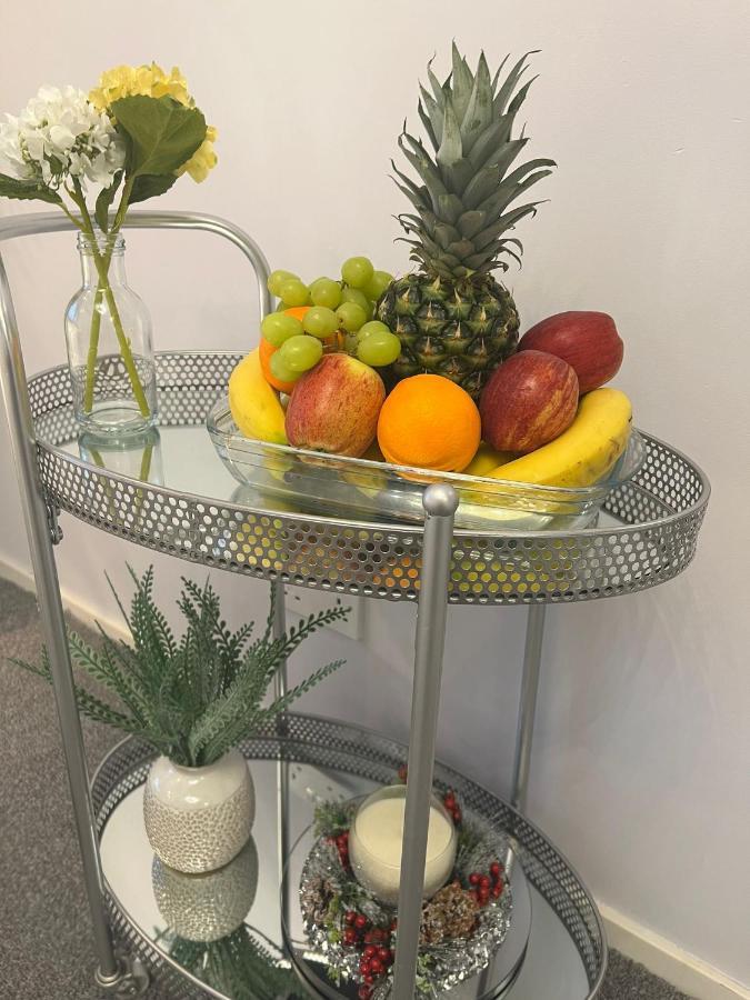 Luxe Free Wifi, Free Parking, Free Netflix * Friern Barnet