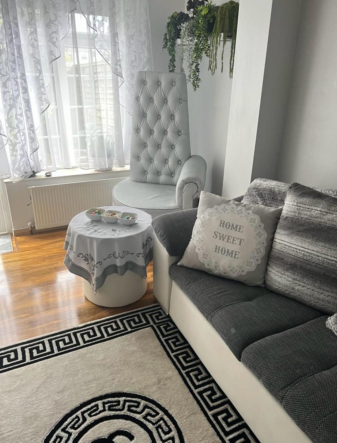 Apartment Luxe Free Wifi, Free Parking, Free Netflix
